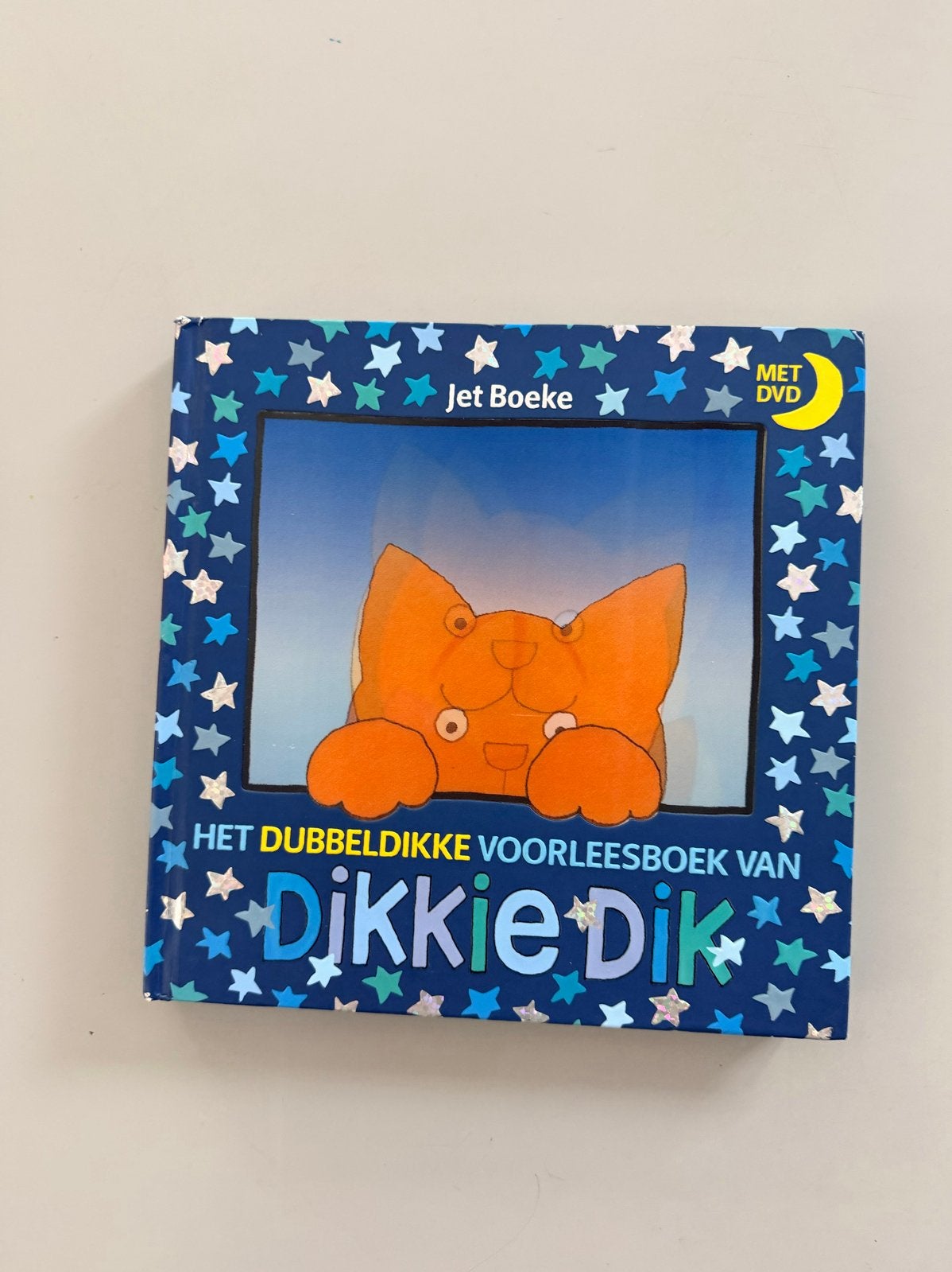 Dikkie Dik Voorleesboek met DVD - 30 Avonturen, Ophalen of Verzenden, Gelezen, Prentenboek