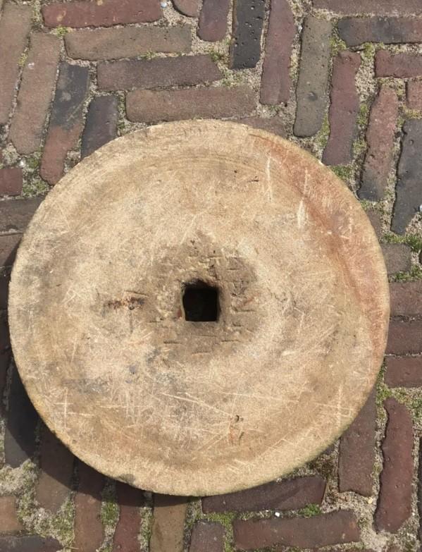 Molen/Slijpsteen, Tuin en Terras, Waterpartijen en Fonteinen, Ophalen, Gebruikt, Hardsteen, Waterornament