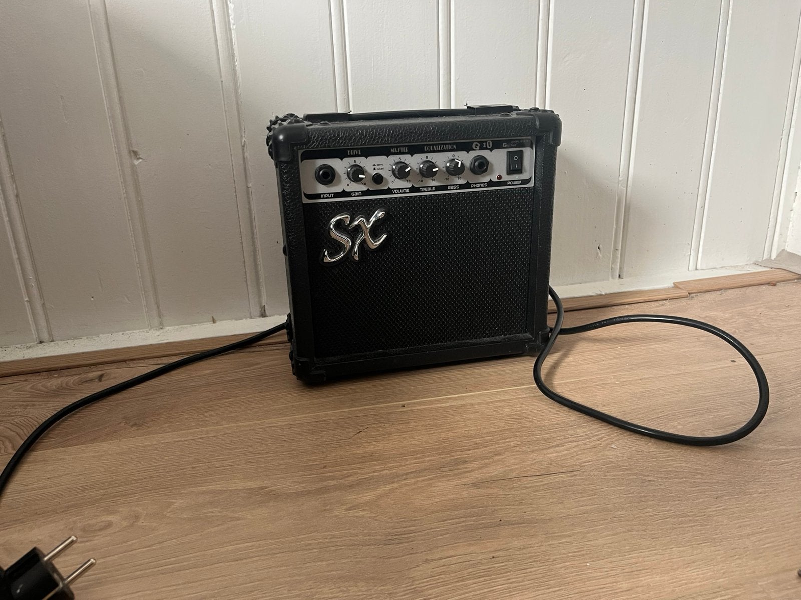 SX G10 - 10 Watt gitaarversterker, Muziek en Instrumenten, Ophalen of Verzenden, Zo goed als nieuw, Minder dan 50 watt