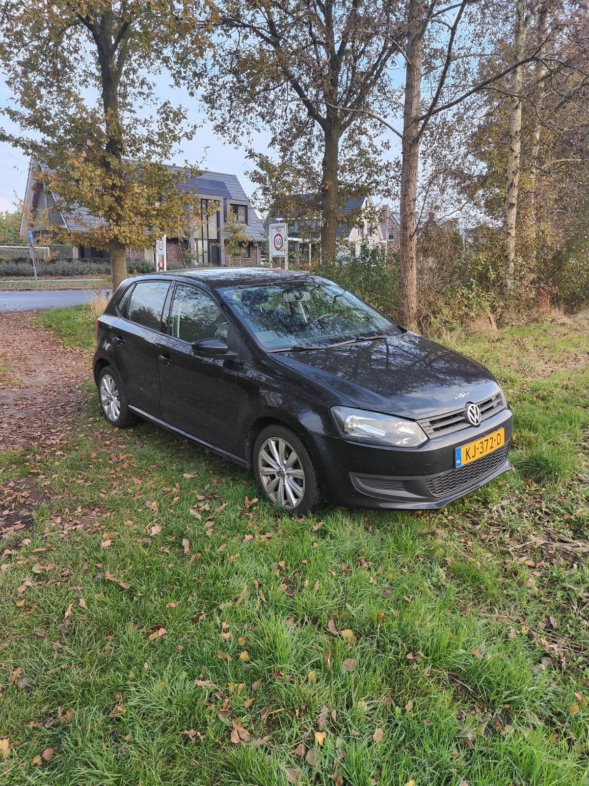 Volkswagen Polo 1.2 6V 44KW 5D My2009 2009 Zwart, Voorwielaandrijving, Bluetooth, 40 €/maand, 1198 cc