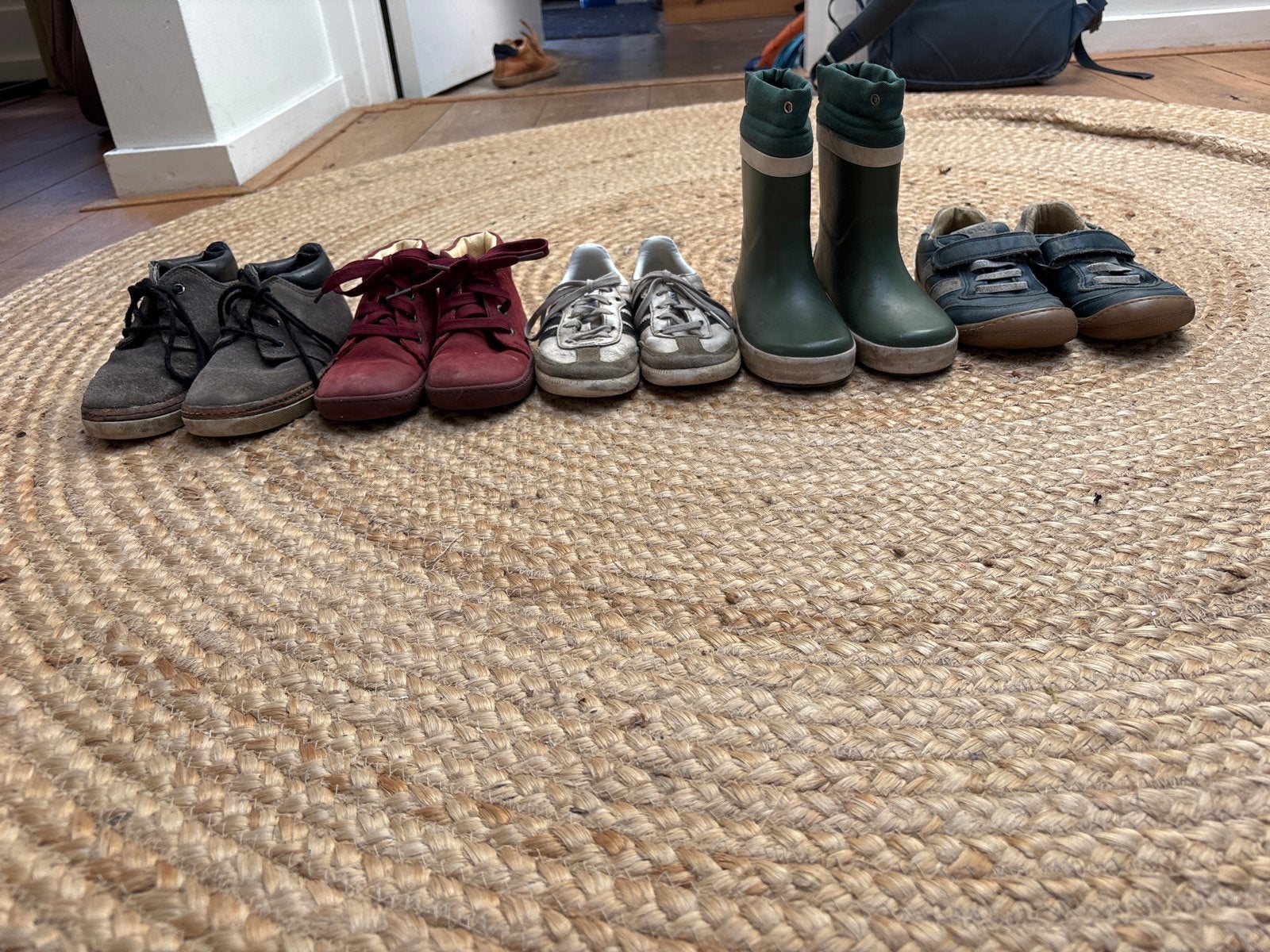 Diverse kinderschoenen en laarzen - maten 25 en 26, Ophalen of Verzenden, Gebruikt, Jongen, Schoenen