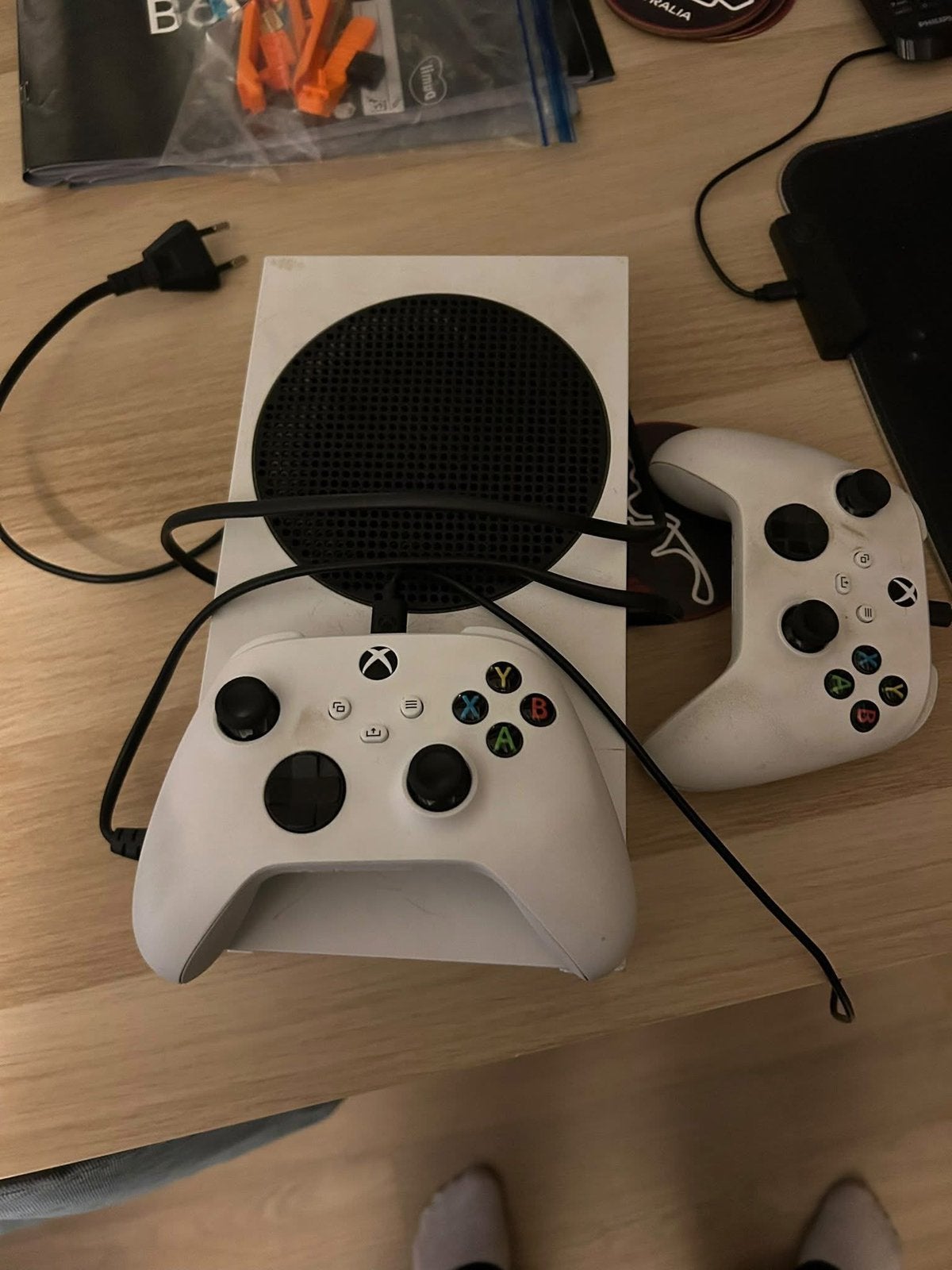Xbox series S met 2 controlers