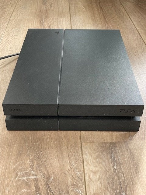Sony PlayStation 4 Slim met 1 controller, Spelcomputers en Games, Spelcomputers | Sony PlayStation 4, Gebruikt, Slim, 500 GB, Met 1 controller
