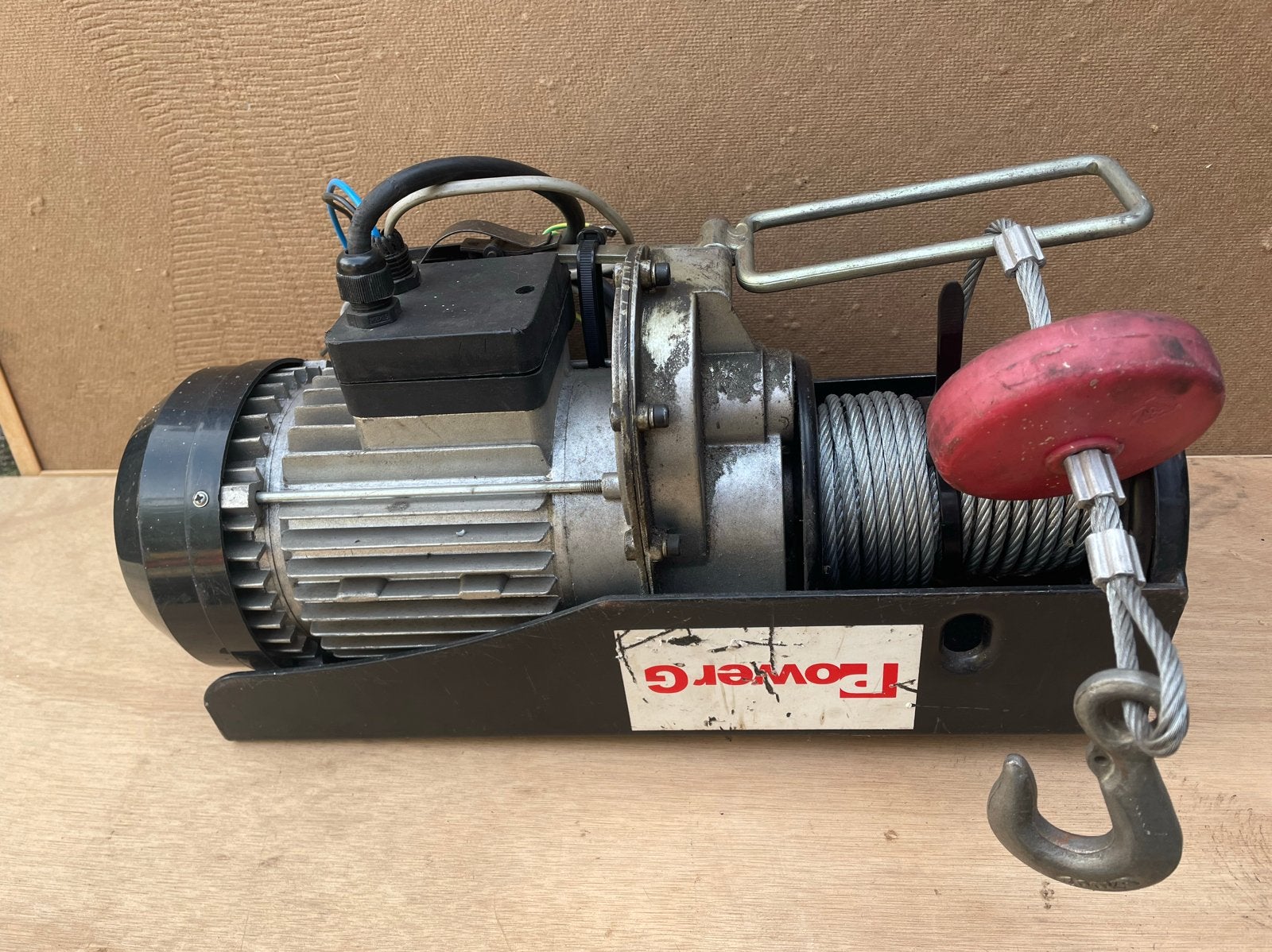 Elektrische Takel - Power G - 400/800 kg Hefvermogen, Doe-het-zelf en Verbouw, Ophalen, Gebruikt