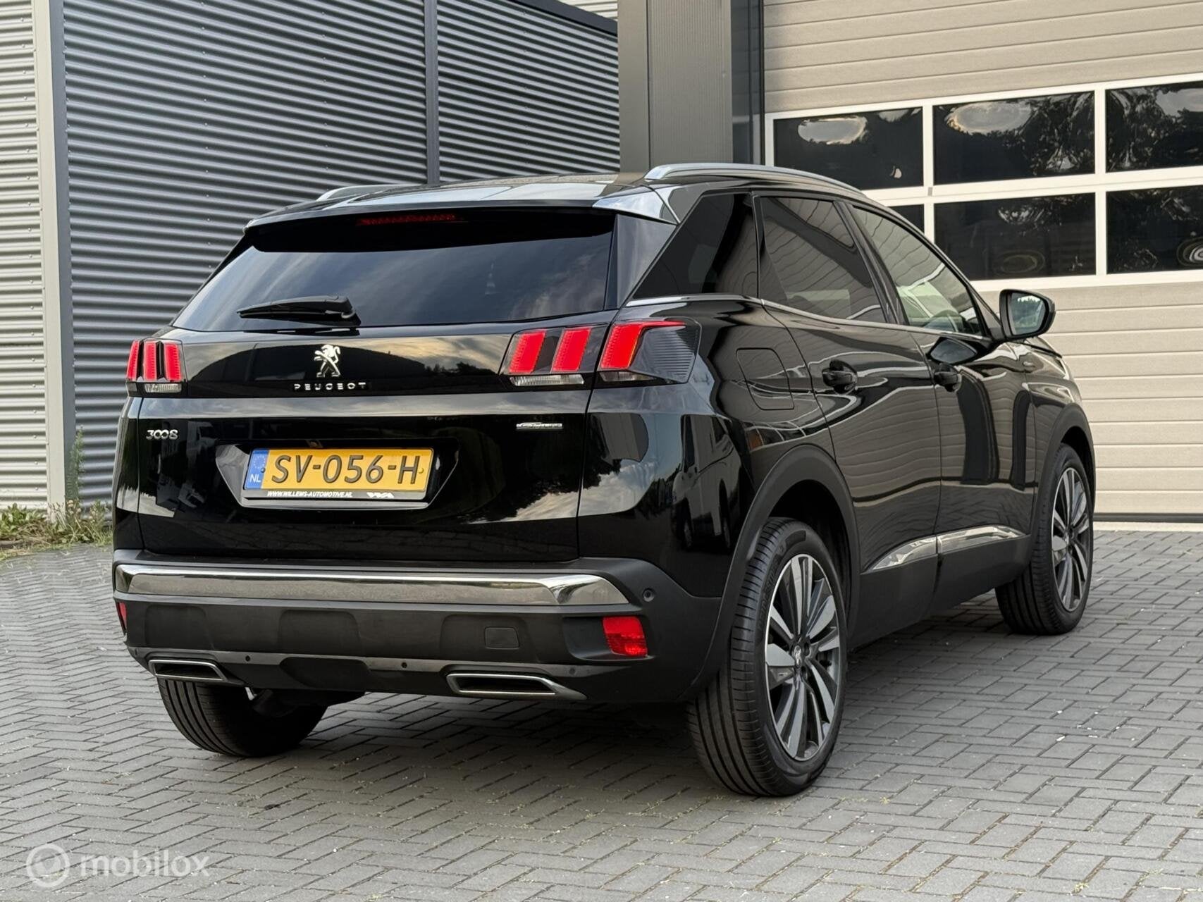 Peugeot 3008 1.2 PureTech GT Line Led|Camera|19'inch|Focal, Euro 6, Leder en Stof, Zwart, Origineel Nederlands