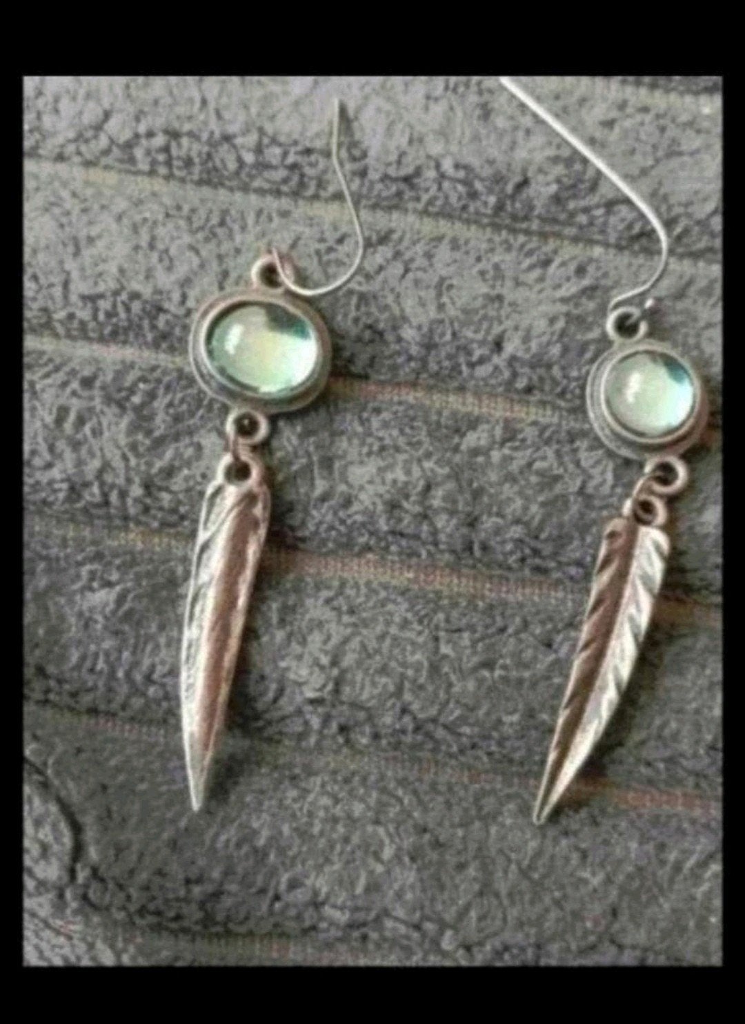 Oorbellen veer groene steen, Verzenden, Nieuw, Zilver, Hangers