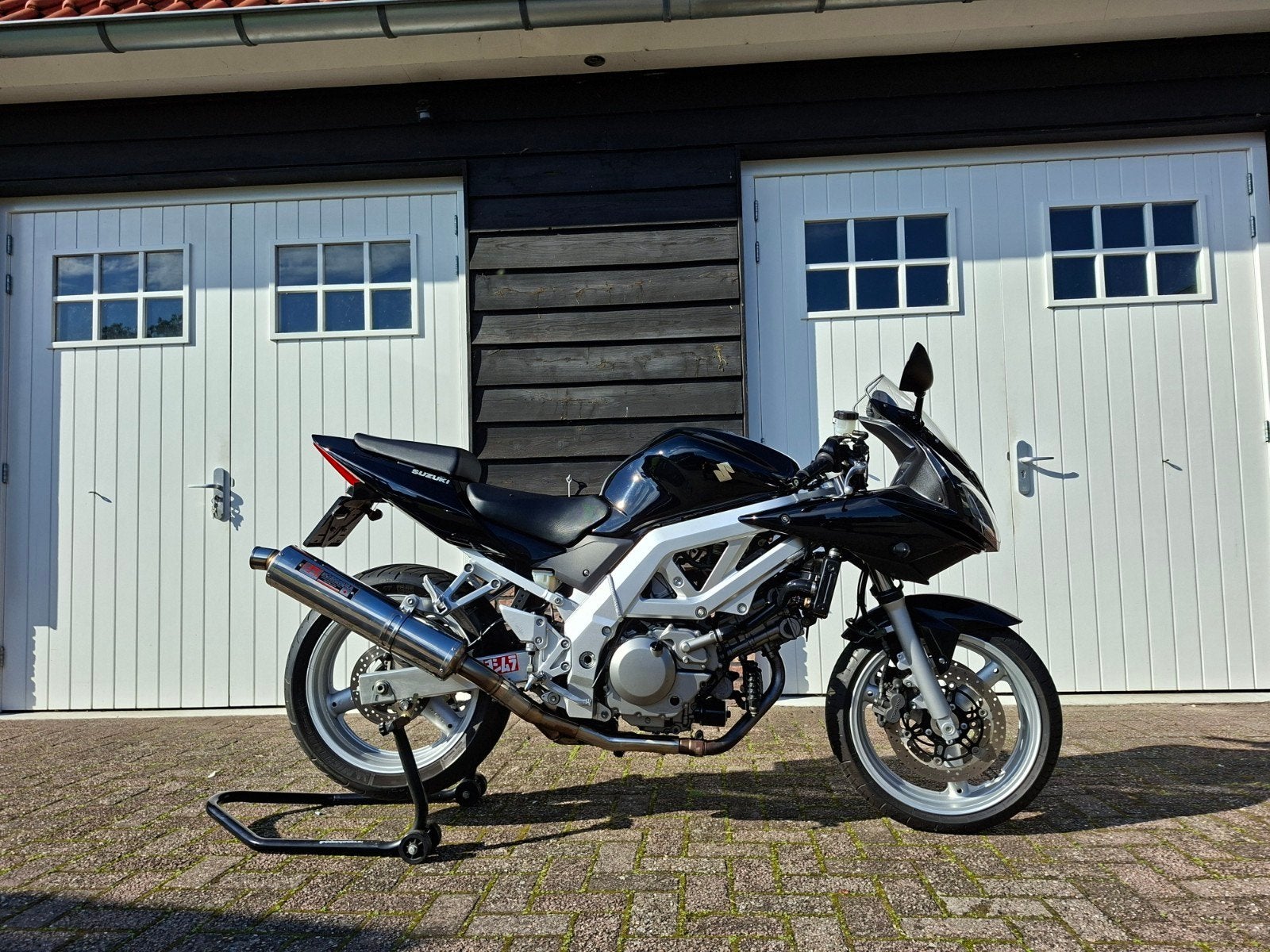 Suzuki SV650S  2004  SV 650 S SV650 11.559km, 2 cilinders, Motorrijbewijs A, Particulier, Meer dan 35 kW