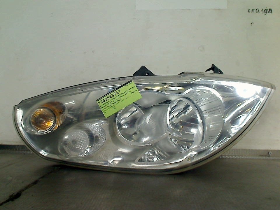 Koplamp Rechts Renault Master III (MA/MB/MC/MD/MH/MF/MG/MH), Gebruikt, Renault Deutschland AG, Dialog.deutschland@renault.de, Peter-Huppertz-Straße 5, Köln 51063, , Duitsland