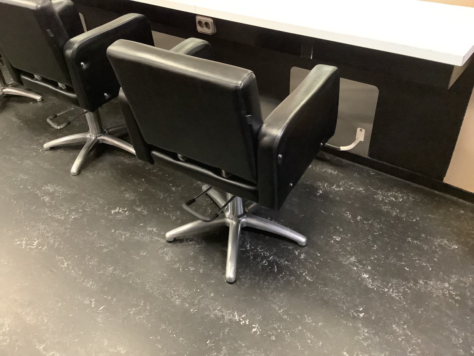 Kapperstoelen, Ophalen, Gebruikt