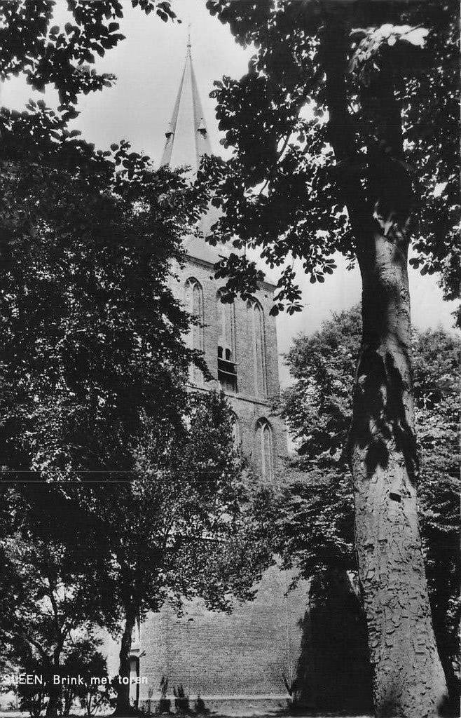 Sleen - Brink met kerktoren (1966), Ophalen of Verzenden, 1960 tot 1980, Ongelopen, Drenthe