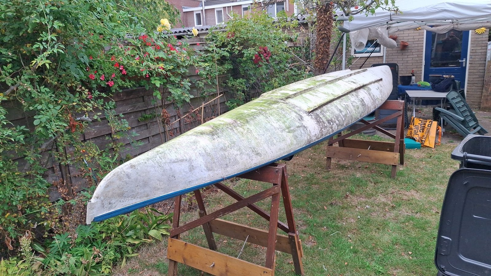 GRATIS! Leuke kano 5 mtr. alleen een beetje vies, Ophalen, Gebruikt, Met peddels, Overige typen