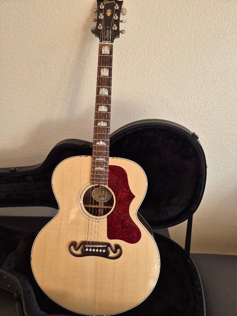 GIBSON SJ 200 STUDIO ROSEWOOD, Ophalen of Verzenden, Zo goed als nieuw, Western- of Steelstringgitaar