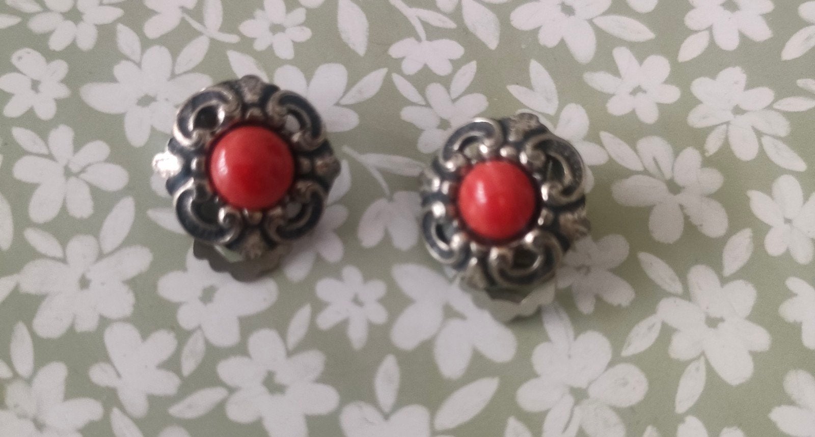 Vintage art deco stijl zilverkl. clips 'bloed koraal' steen, Ophalen of Verzenden, Zo goed als nieuw, Rood