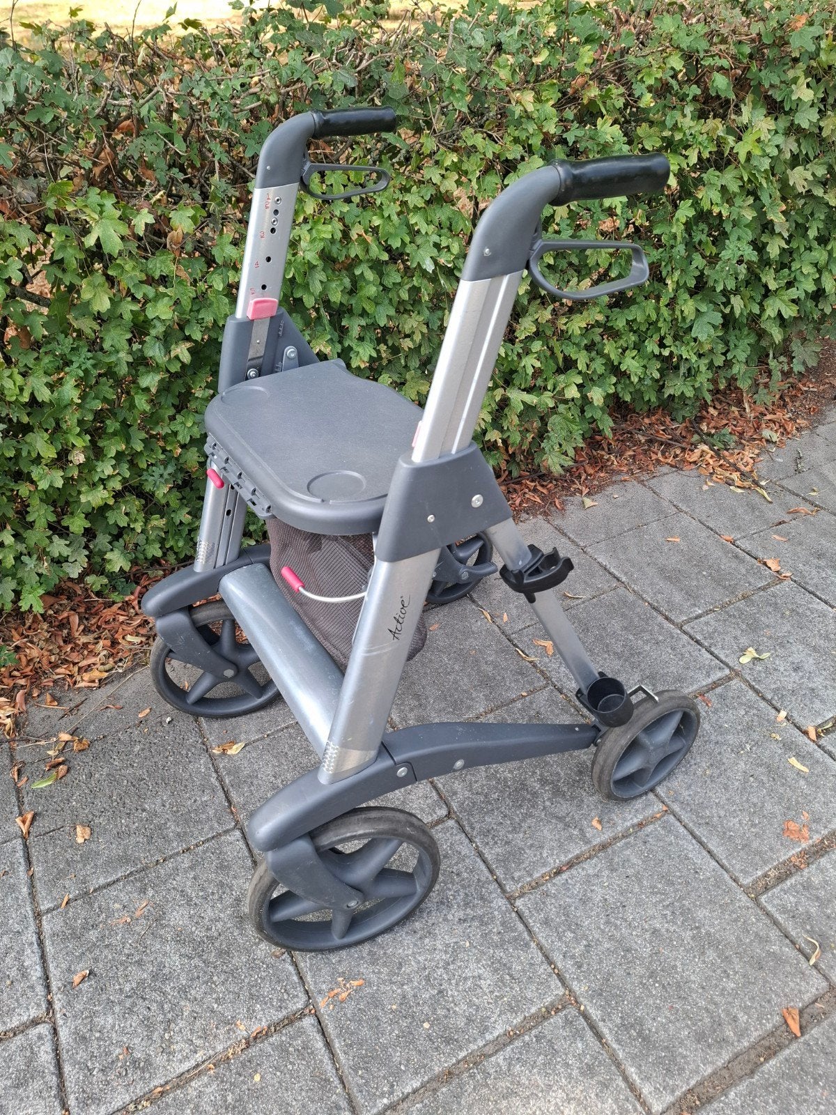 Rollator ANWB Active., Ophalen, Opvouwbaar, Gebruikt
