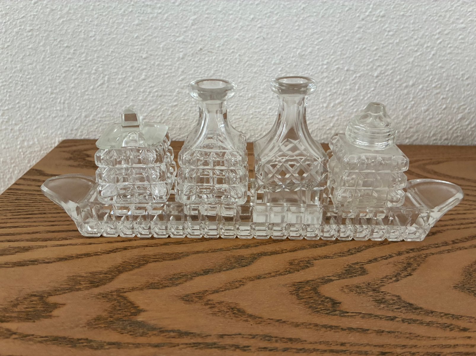 Vintage glazen olie/azijn/mosterd stelletje op dienbladje, Ophalen of Verzenden