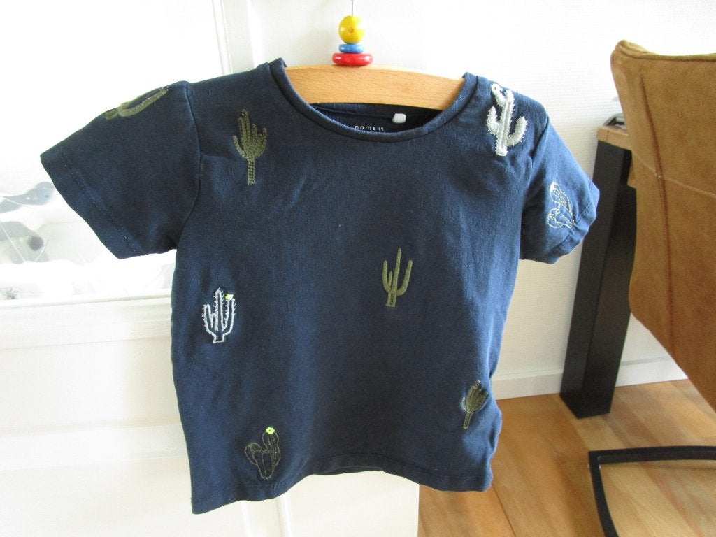 Name it - shirt met cactus print maat 86, Kinderen en Baby's, Babykleding | Maat 86, Ophalen of Verzenden, Zo goed als nieuw, Shirtje of Longsleeve