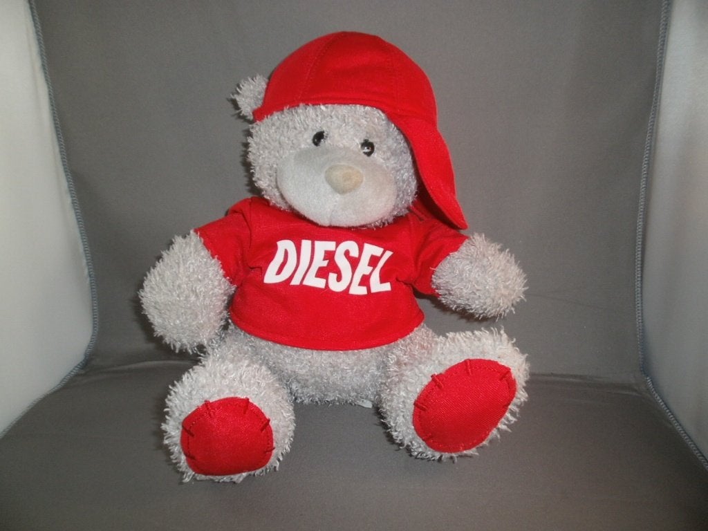 fun 4 all beer met rode pet en diesel op T-shirt grijze beer, Kinderen en Baby's, Overige merken, Beer, Grijs, Ophalen of Verzenden