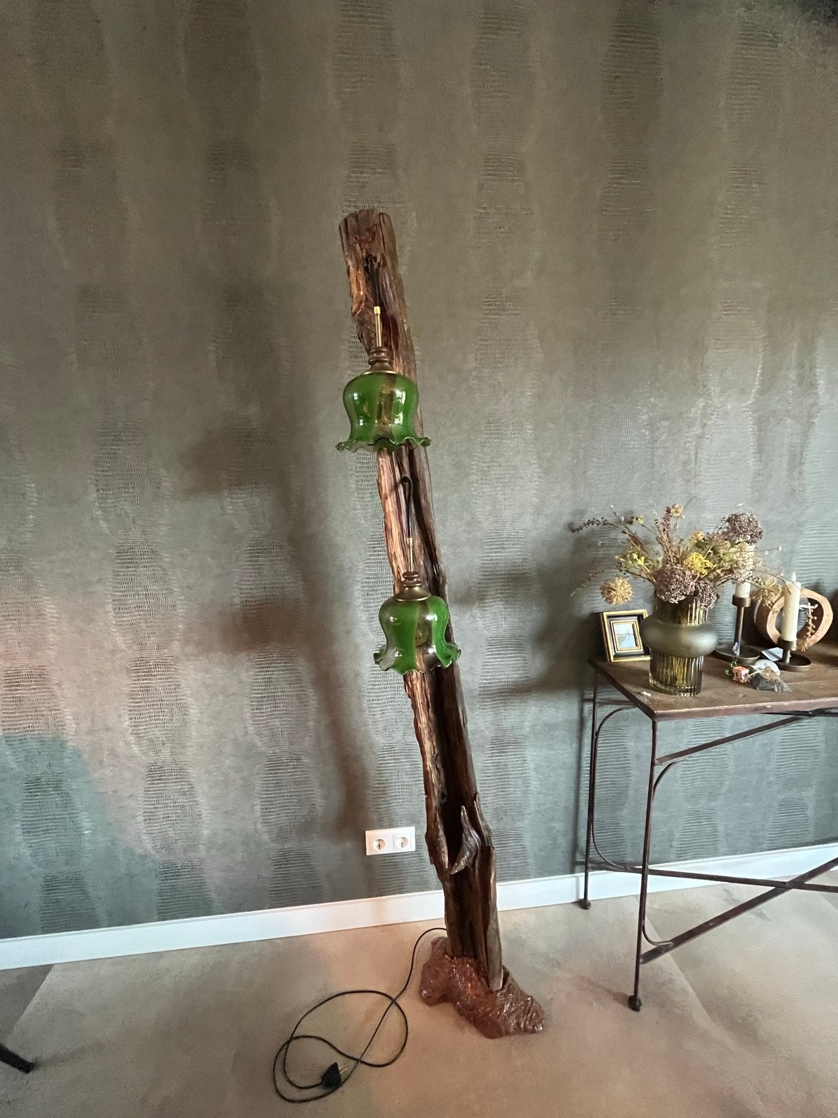 Unieke handgemaakte vloerlamp van boomstam met glazen kappen, Gebruikt, Ophalen of Verzenden, 150 tot 200 cm, Retro