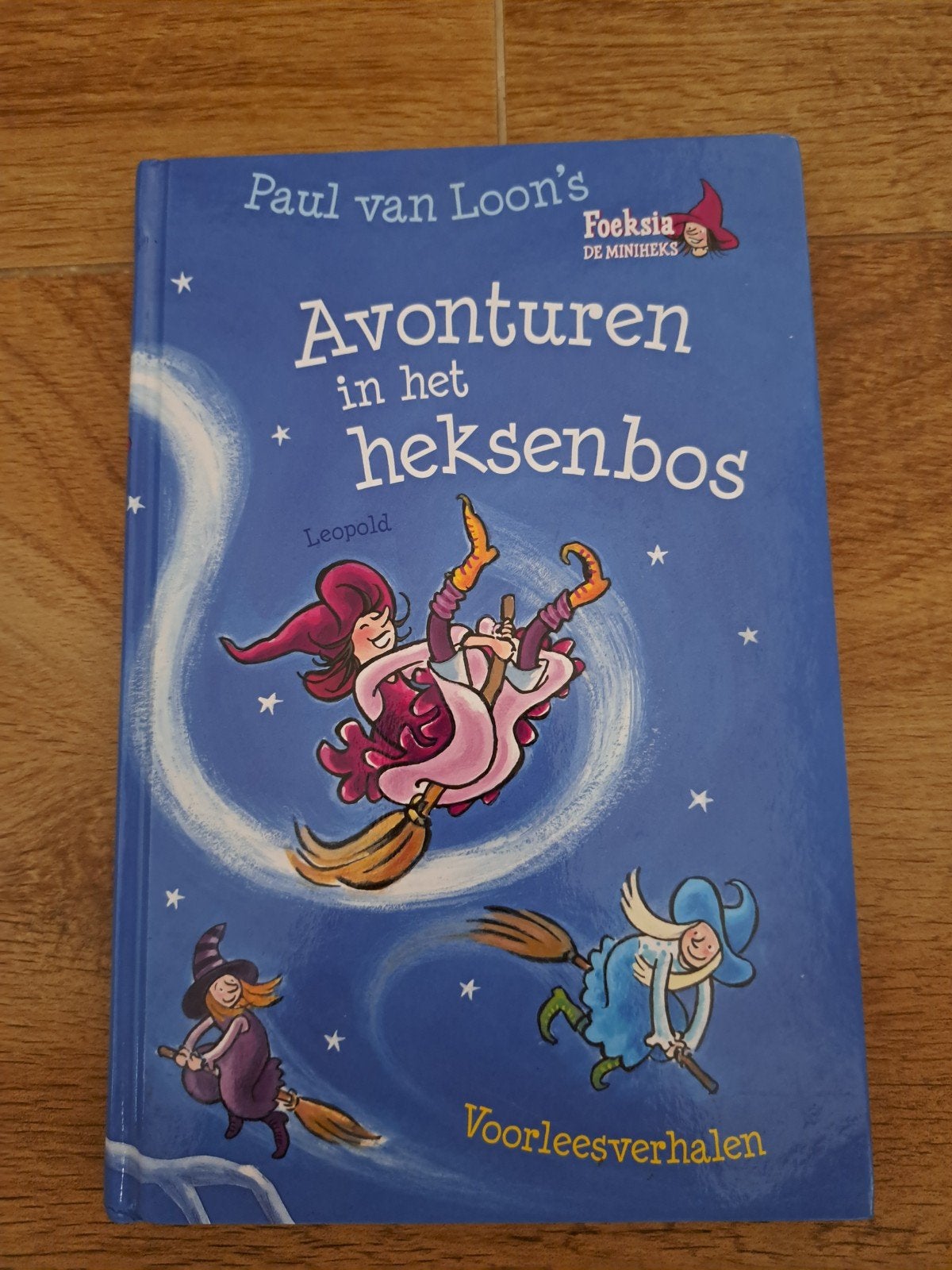 Paul van Loon's Foeksia de Miniheks, Boeken, Ophalen of Verzenden, Zo goed als nieuw, Paul van Loon, Fictie algemeen