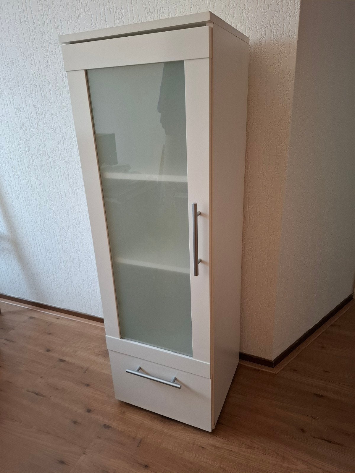 Witte smalle kast met glazen deur en lade, Huis en Inrichting, Ophalen, Zo goed als nieuw