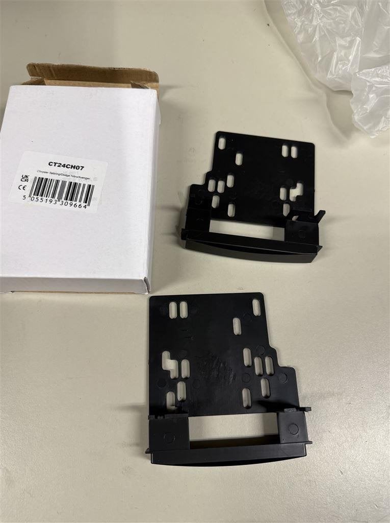 Jeep Wrangler stereo radio Fascia adapter paneel plaat trim, Auto diversen, Ophalen of Verzenden, Nieuw