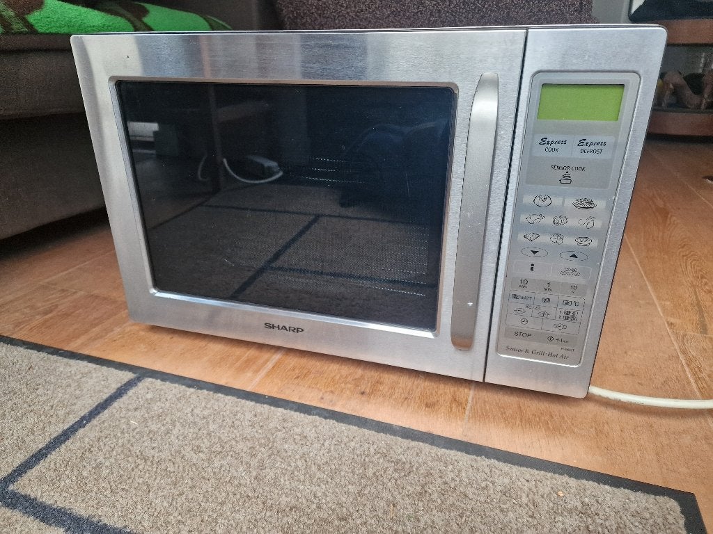 SHARP R-96ST Combimagnetron - 900W Mag/ 1450W Hetelucht, Witgoed en Apparatuur, Magnetrons, Zo goed als nieuw, Vrijstaand, Combimagnetron