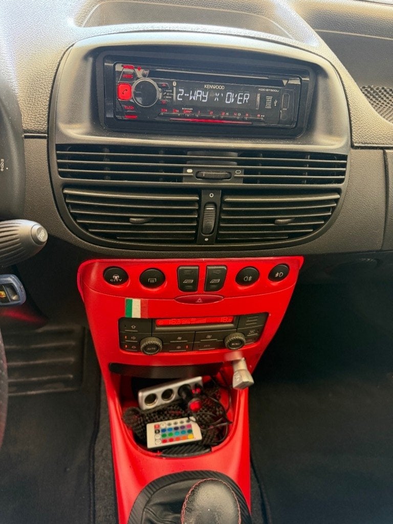 Fiat PUNTO 1.4-16V Emotion SPORT ZEER GOED ONDERHOUDEN NAP A, Auto's, Voorwielaandrijving, Origineel Nederlands, Bedrijf, Handgeschakeld