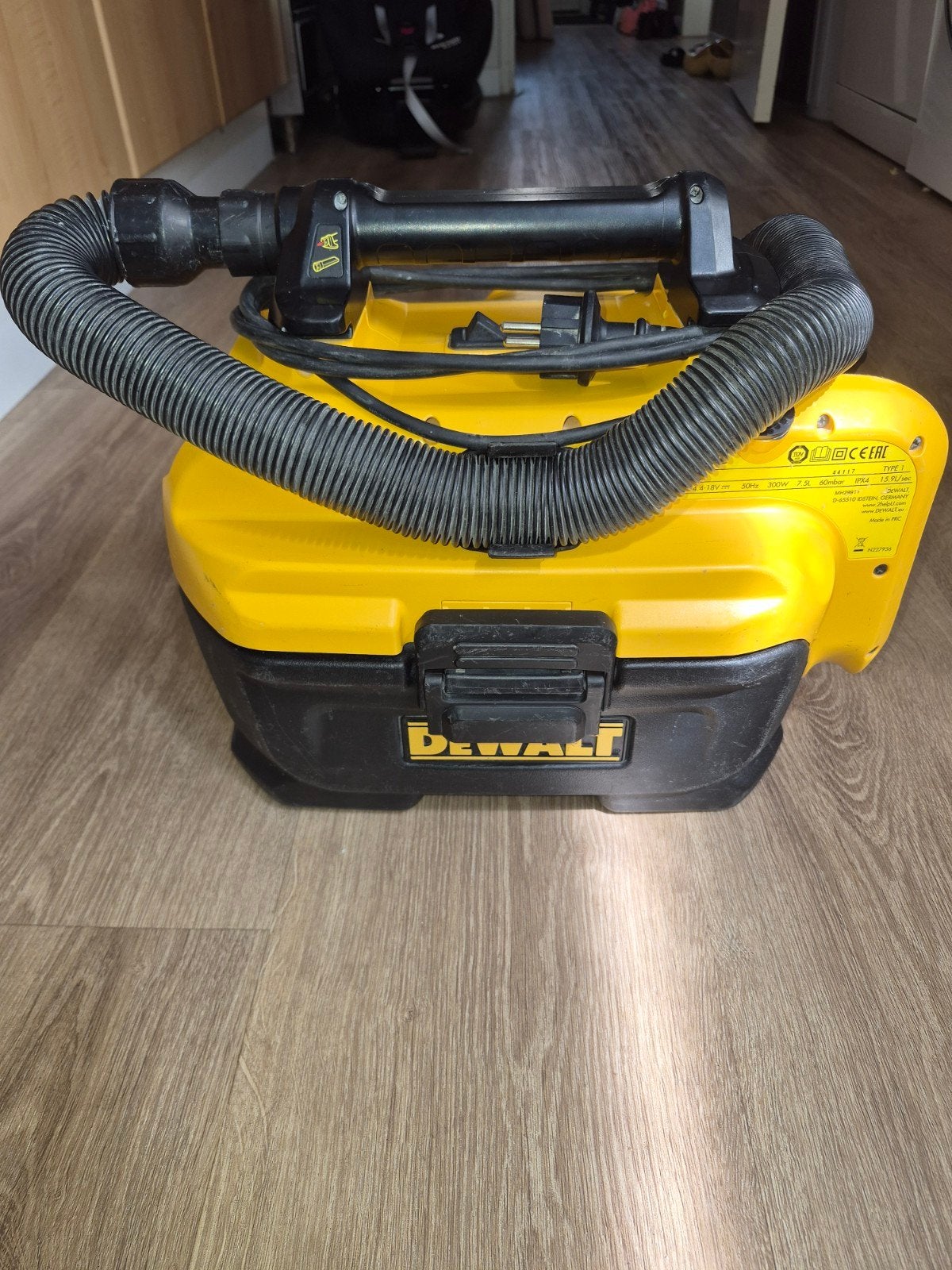 DeWalt DCV582 Stofzuiger - Droog en Nat, Ophalen of Verzenden
