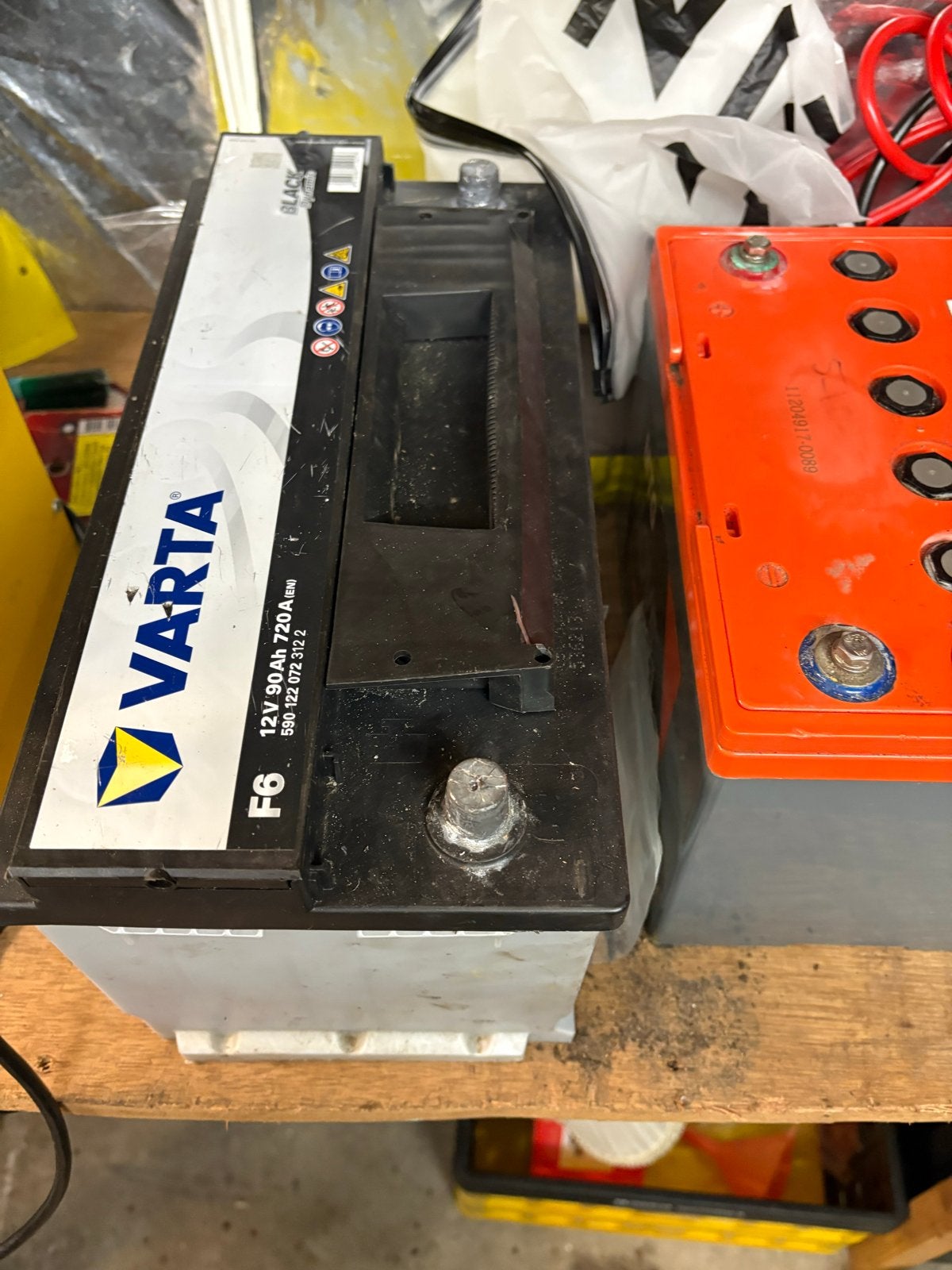 Varta F6 12V 90Ah 720A accu - Gebruikt en nog 2 anderen, Ophalen, Gebruikt
