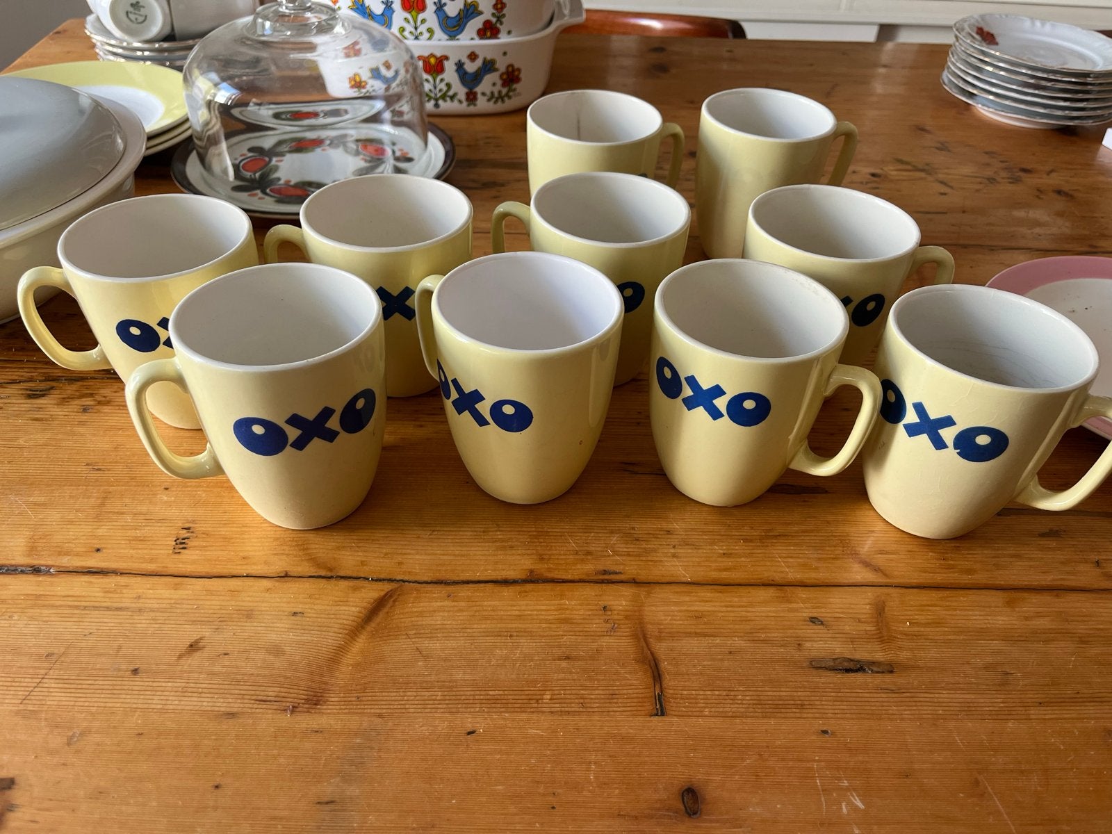 Set van 10 vintage OXO mokken, geel met blauw logo, Gebruikt, Overige merken, Keramiek, Vintage