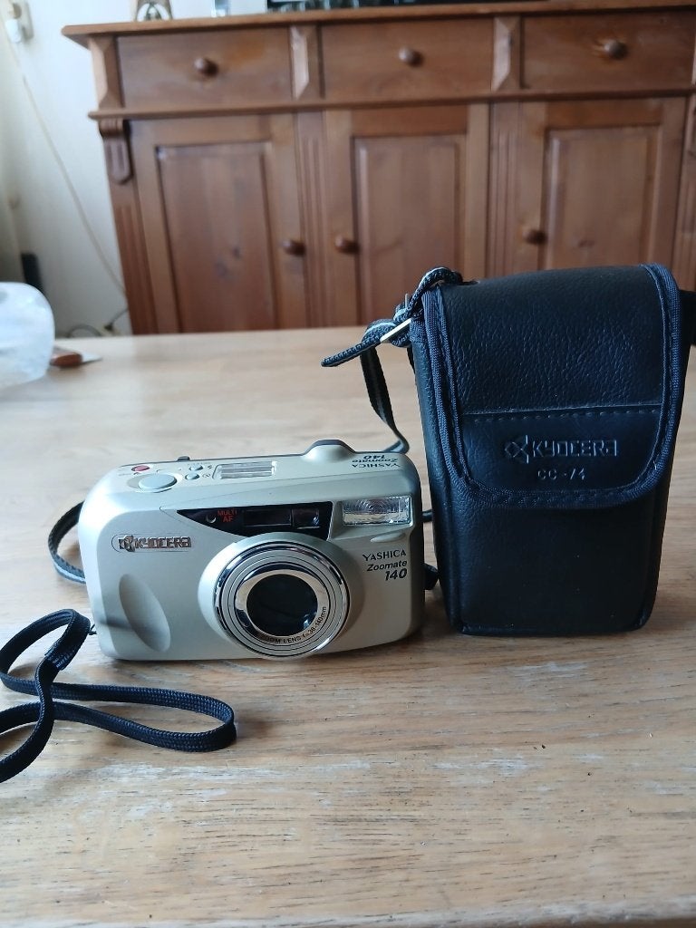 Yashica Zoomate 140 Compact Camera met Tasje, Ophalen, Gebruikt, Compact, Overige Merken