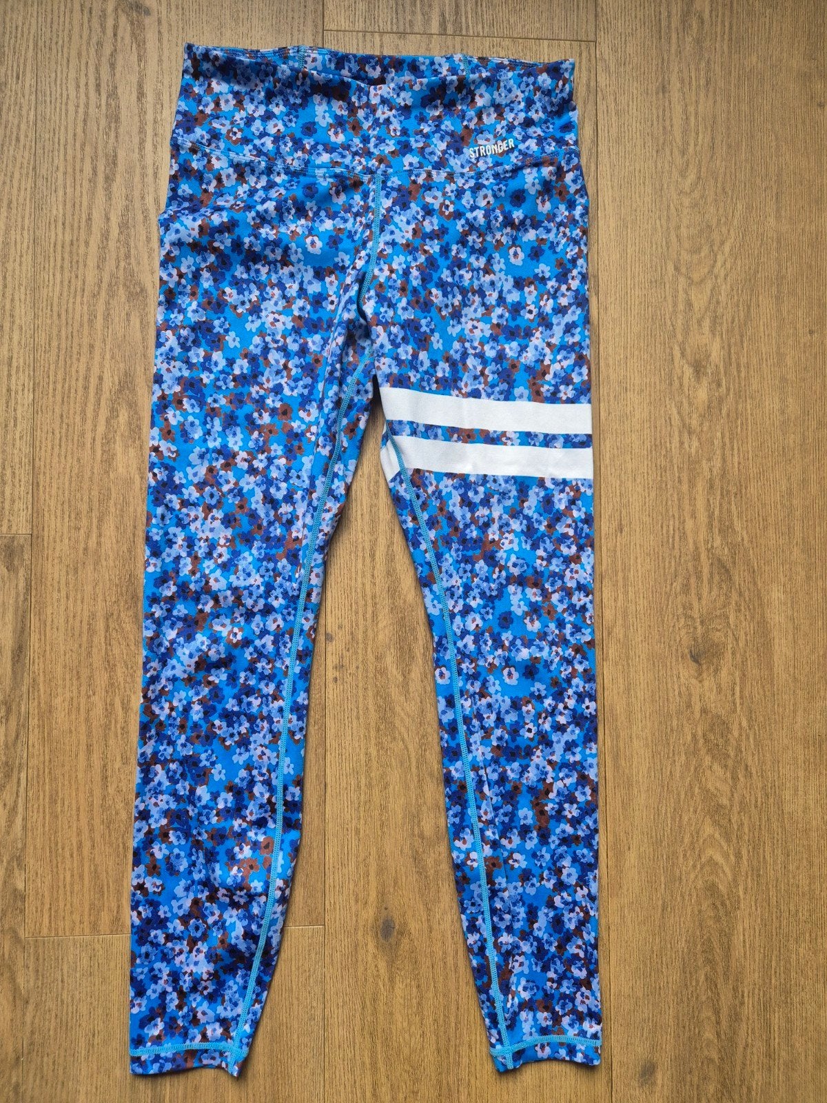 Stronger blauwe bloemenprint sportlegging, maat M, Kleding | Dames, Sportkleding, Maat 38/40 (M), Blauw, Ophalen of Verzenden