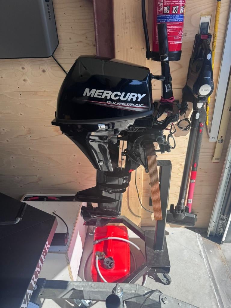 Mercury 8 pk kortstraat, Watersport en Boten, Ophalen, 5 tot 10 pk, Viertaktmotor, Zo goed als nieuw