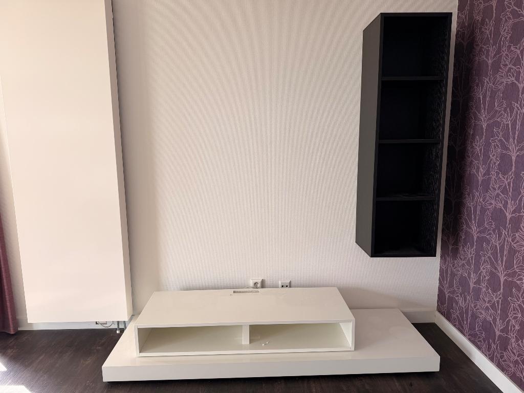 Mooi tv meubel van Natuzzi, Ophalen, 150 tot 200 cm, Zo goed als nieuw, Minder dan 100 cm