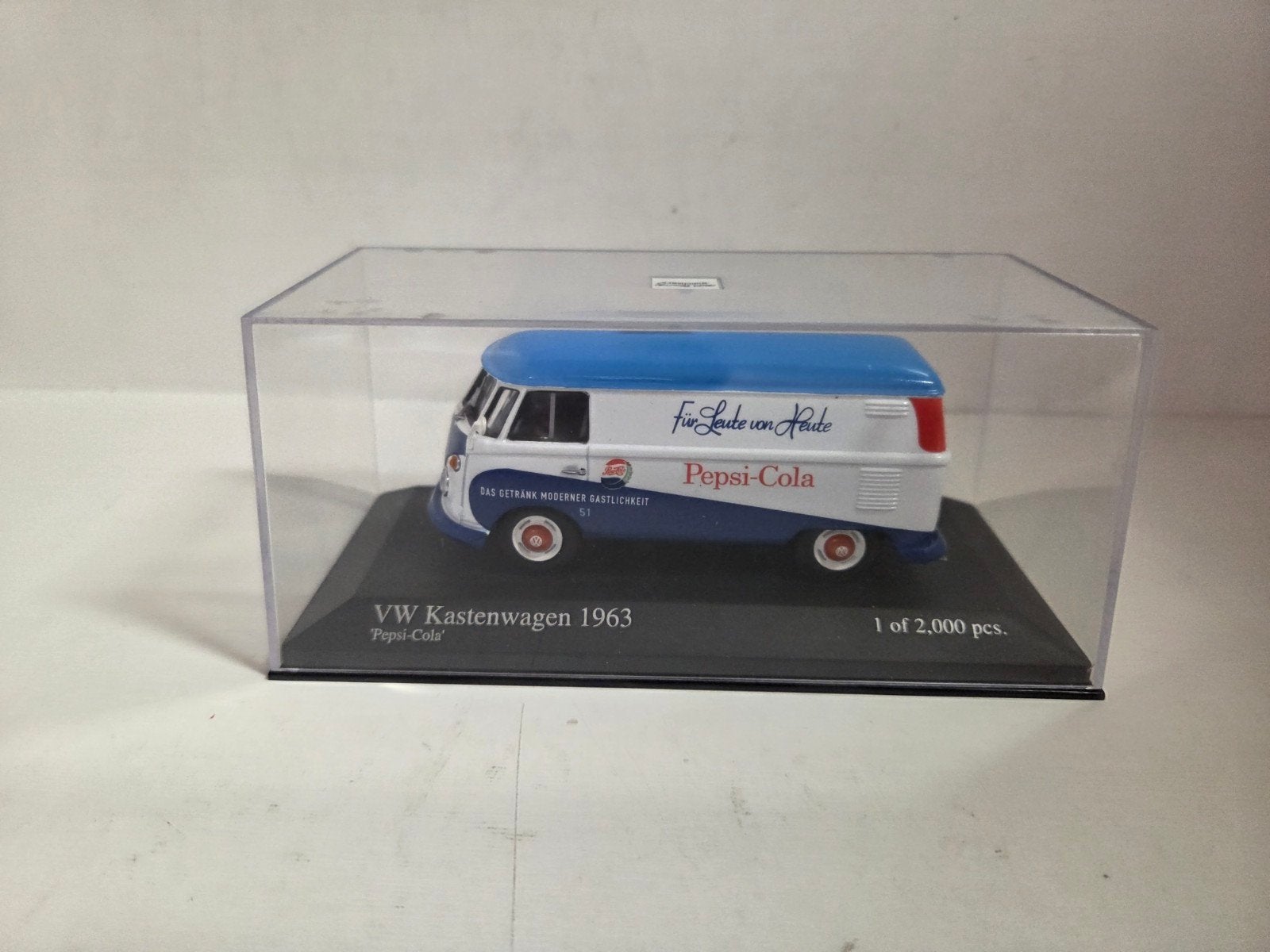 Minichamps Volkswagen T1 1963 "Pepsi Cola" 1:43, Auto, ., Ophalen of Verzenden, Zo goed als nieuw