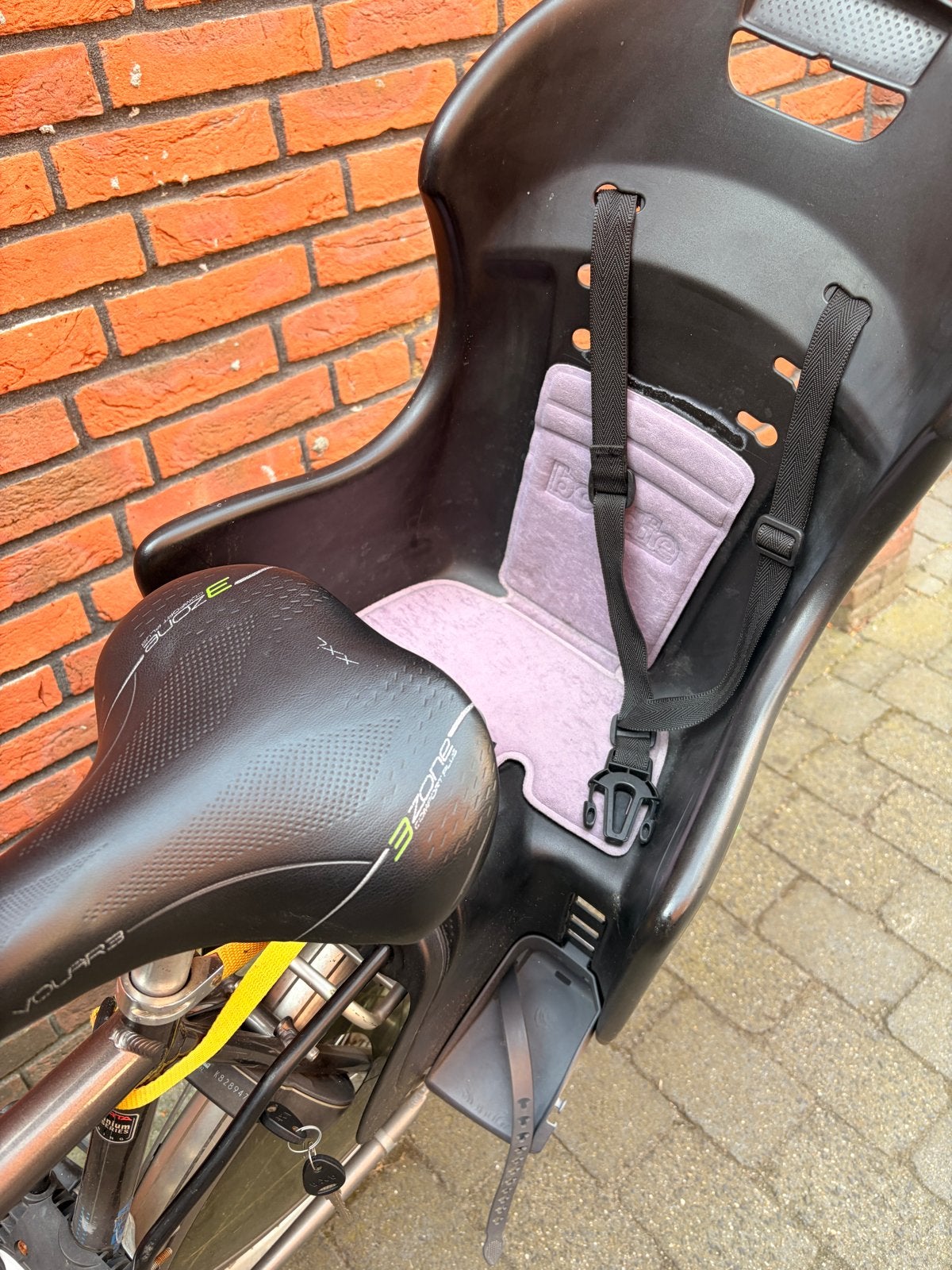 Halfords Fietsstoel Achterzitje, Ophalen, Gebruikt, 15 t/m 25 kg, Achterzitje
