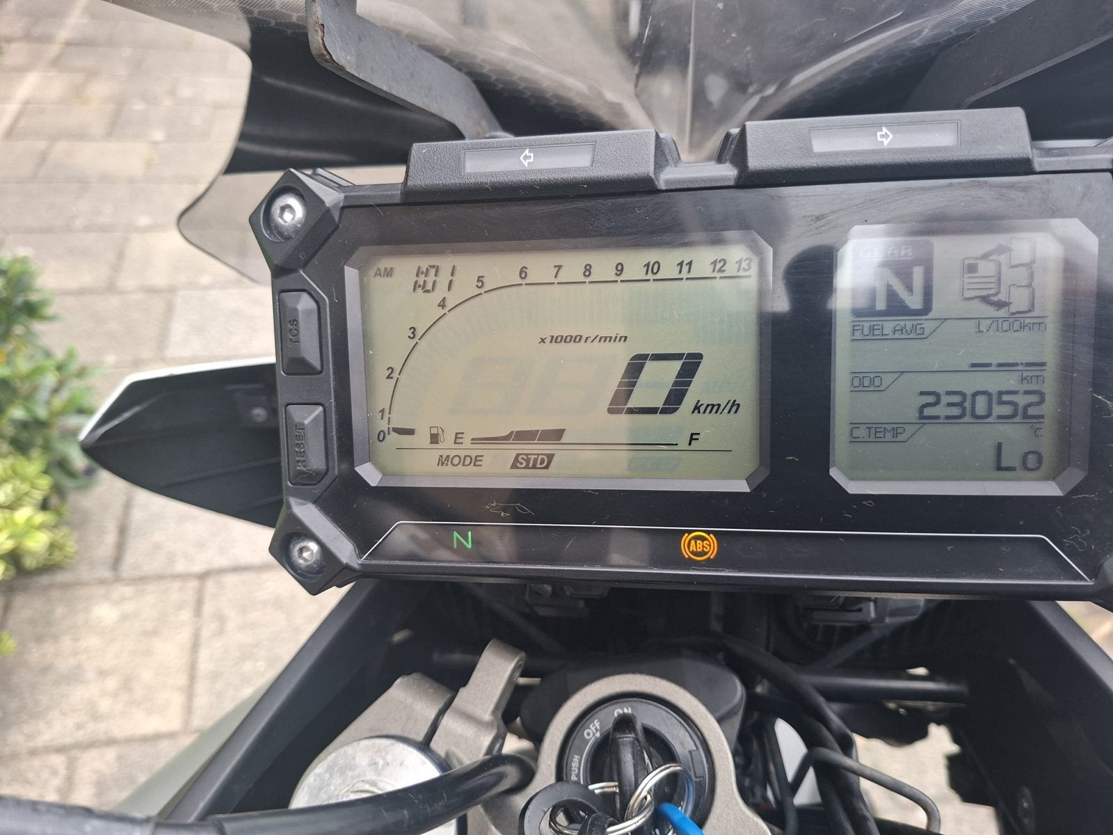 Yamaha MT-09 Tracer uit 2015 - Rijklaar met nieuwe banden, Motoren, Motoren | Yamaha, Handvatverwarming, Motorrijbewijs A, Gebruikt