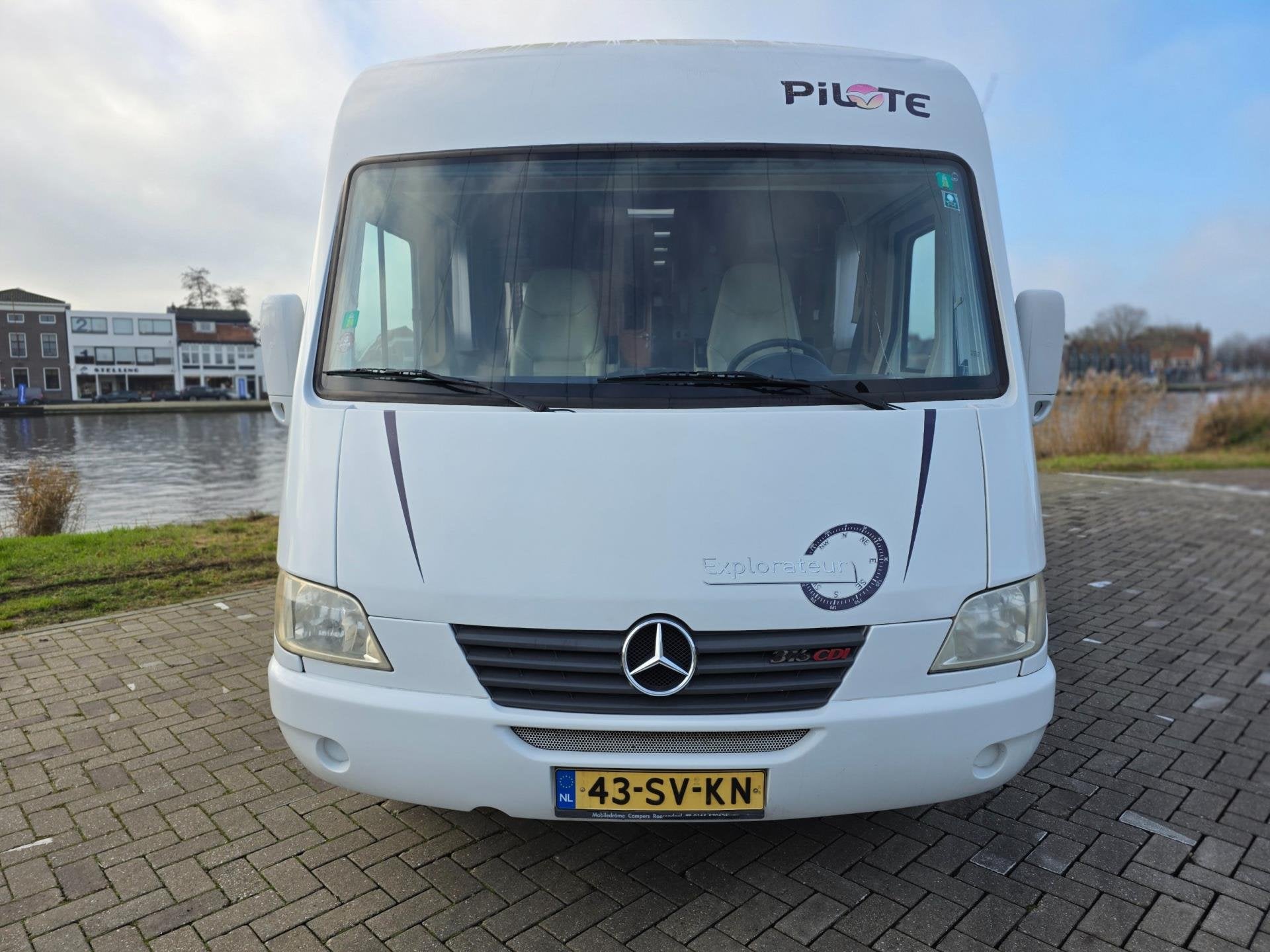 Pilote G713XLJ AG35/PB Mercedes-Benz, Pilote, Bedrijf, Diesel, Contact@groupe-pilote.com