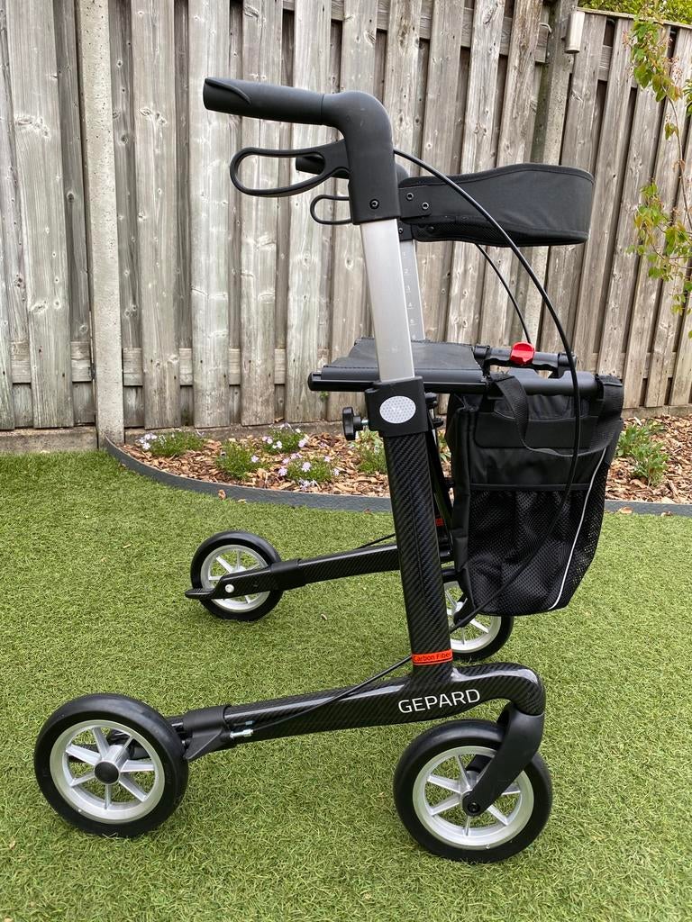 Carbon rollator - Mobilex Gepard - cataloguswaarde 549 euro, Ophalen, Opvouwbaar, Zo goed als nieuw