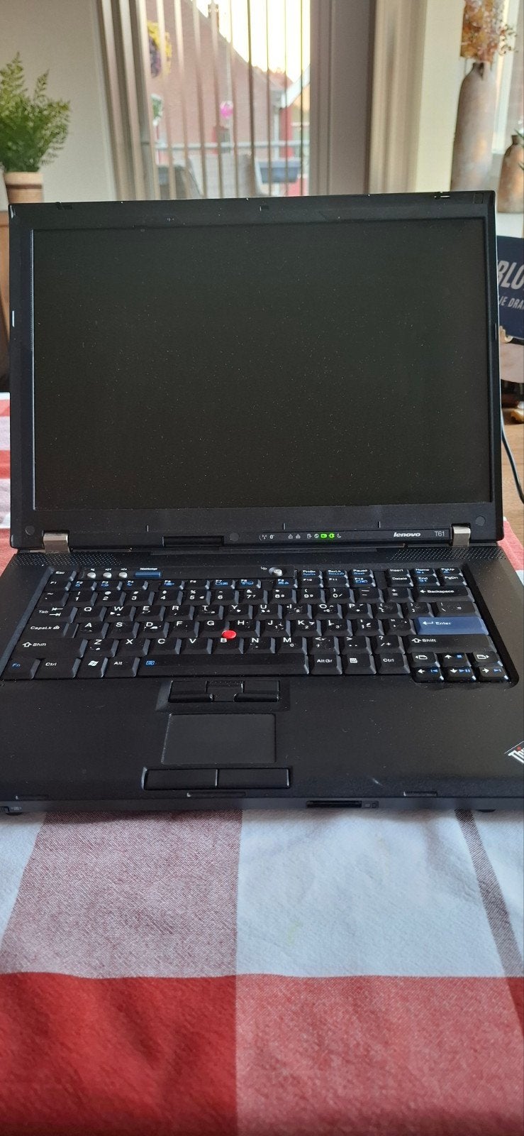 te koop lenovo laptop type T61, Ophalen of Verzenden, 15 inch, 2 tot 3 Ghz