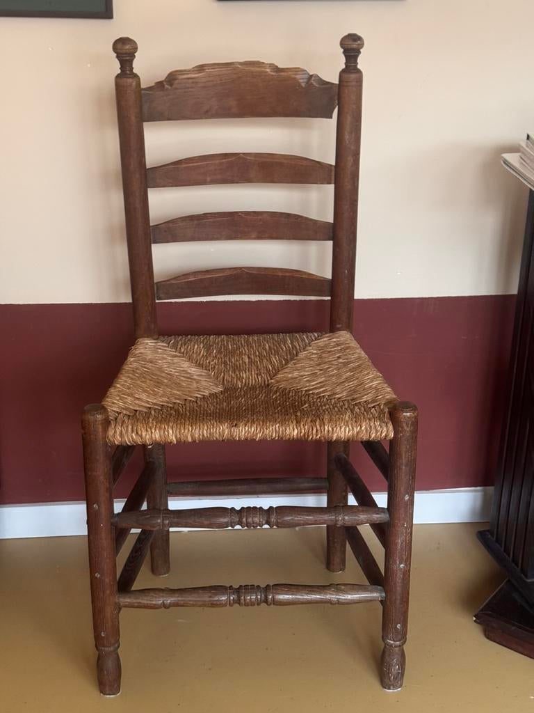 Mooie houten stoel met rieten zitvlak, Ophalen