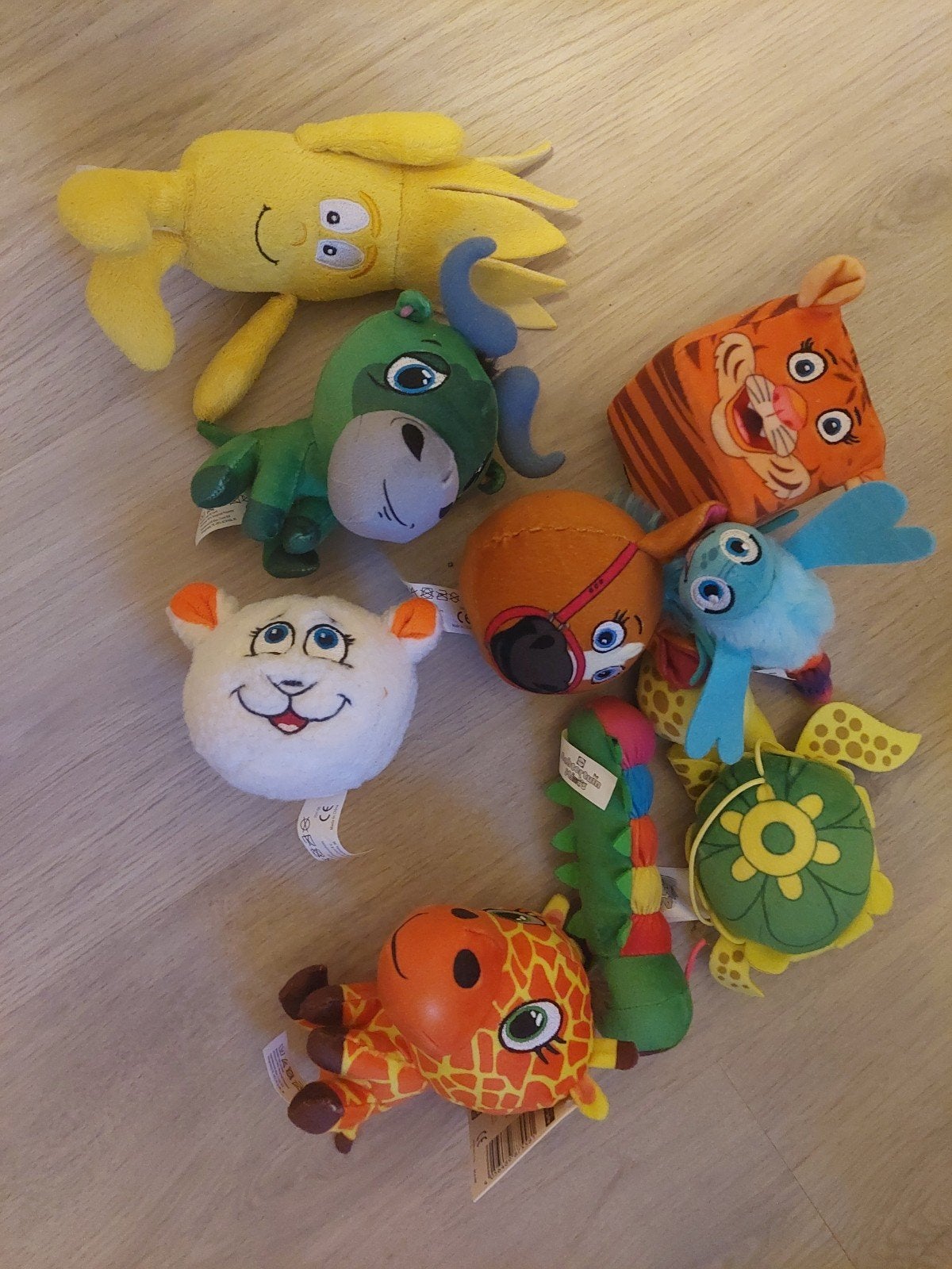 Diverse knuffels - set van 7 verschillende dieren, Kinderen en Baby's, Speelgoed | Knuffels en Pluche, Ophalen, Gebruikt, Geel