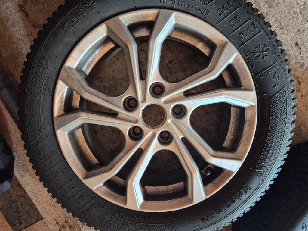 Te koop: Set winterwielen Renault Megane IV, Ophalen, Gebruikt, 16 inch, Banden en Velgen