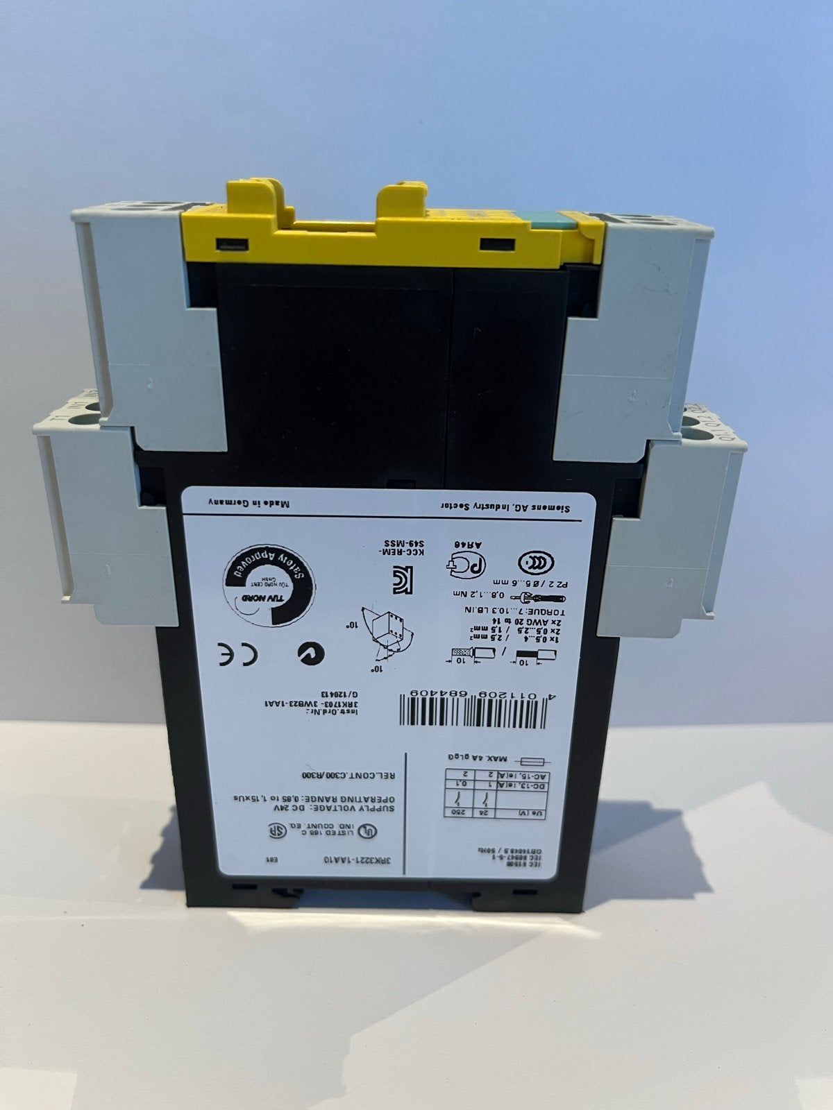 Siemens 3RK3221-1AA1 Overload Relais 9 stuks beschikbaar, Gebruikt, Geen, Geen, Ophalen of Verzenden