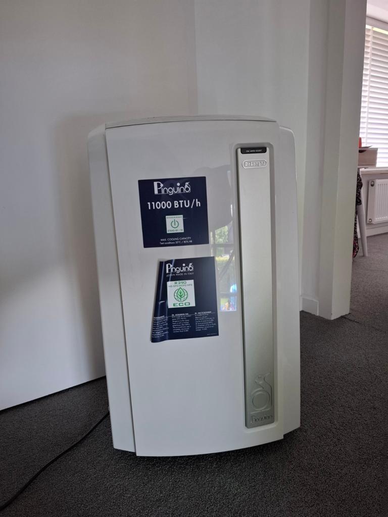 Mobiele airco pinquino De'Longhi A+, Witgoed en Apparatuur, Airco's, Ophalen, Minder dan 60 m³, Energieklasse A of zuiniger, 3 snelheden of meer