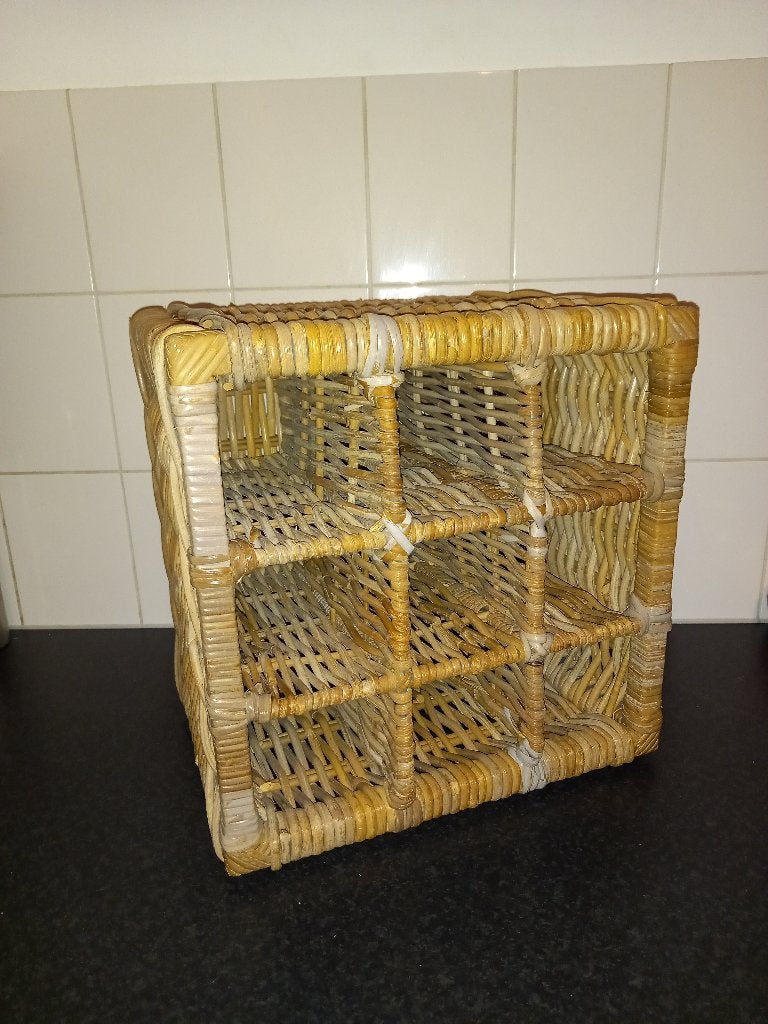 Rotan opbergrekje / flessenrekje, Gebruikt, Gevlochten, Overige typen, Ophalen of Verzenden