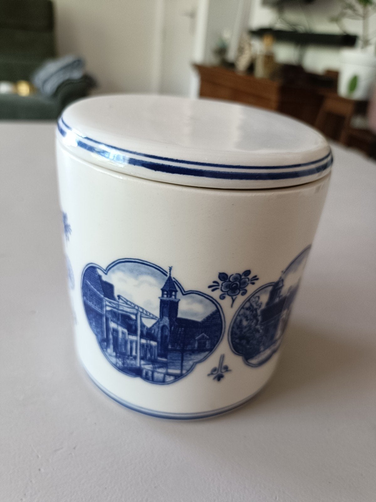 Keramieken pot Enkhuizen 650 jaar.
Delft Schoonhoven Keramie, Antiek en Kunst, Antiek | Keramiek en Aardewerk, Ophalen of Verzenden