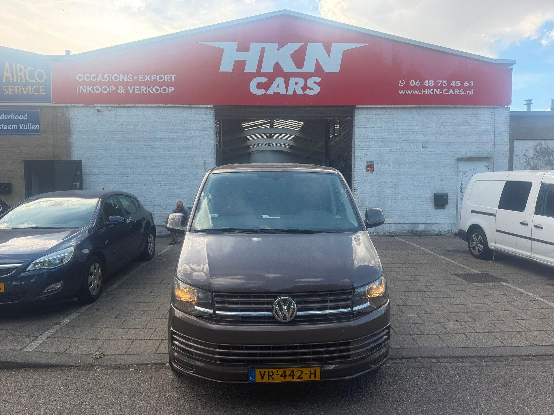 Volkswagen Transporter 2.0 TDI L1H1 bj 2015 AIRCO NAVI dubbe, Auto's, Voorwielaandrijving, Euro 5, 15 km/l, Gebruikt