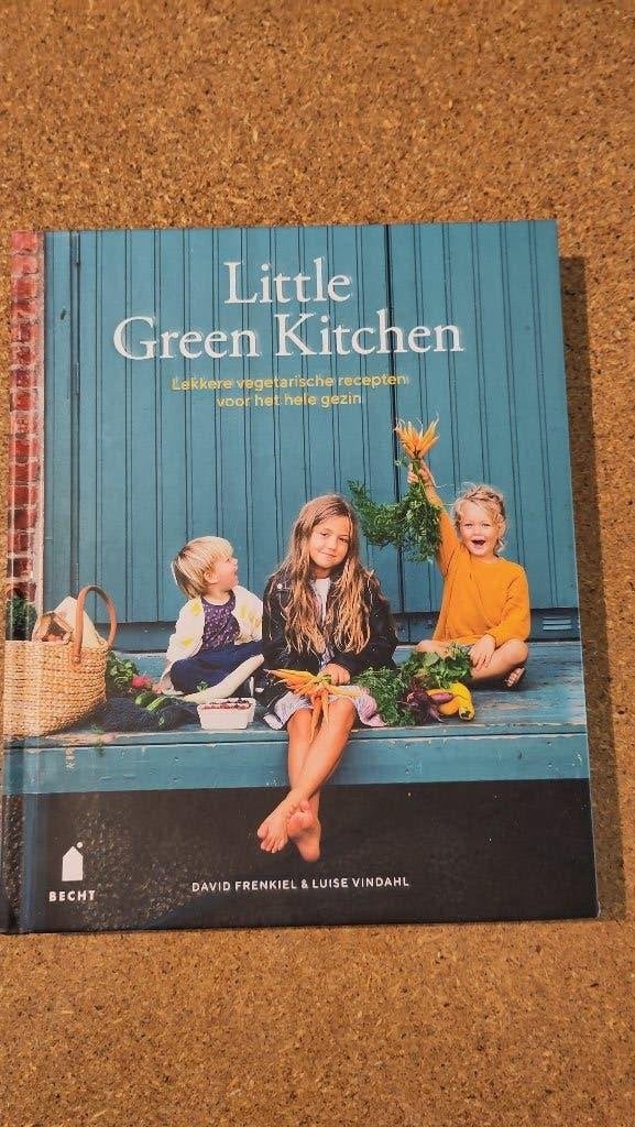 Kookboek:Little green kitchen ISBN: 9789023016052 als nieuw, Boeken, Gezond koken, David Frenkel & Louise Vindahl, Zo goed als nieuw