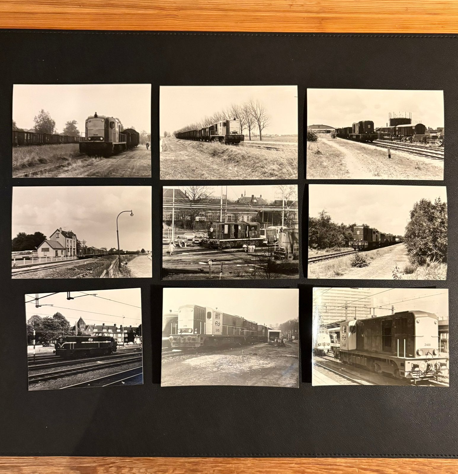 9 foto’s diesellocomotieven NS-serie 2400 (jaren 60/70/80), Verzamelen, Spoorwegen en Tramwegen, Ophalen of Verzenden, Gebruikt